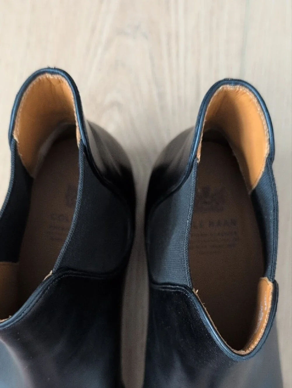 Cole Haan Black Leather Chukka Boots with Tan Lining